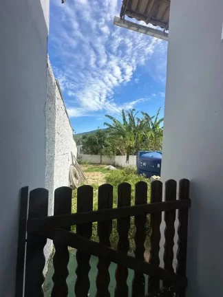 Imagem Casa à venda em Maricá, Ponta Grossa, com 2 quartos, 60m2