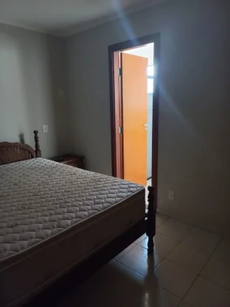 Imagem Excelente localização, de frente para ESALQ.
 Apartamento totalmente mobiliado .
 Com 02 vagas , s...