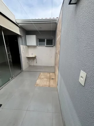 Imagem Casa em Condomínio para Venda em Cuiabá / MT no bairro Jardim Imperial