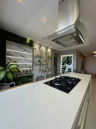 Imagem Apartamento mobiliado com 3 dormitórios e 2 vagas de garagem em Navegantes/SC