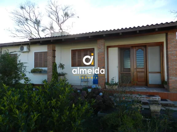 Imagem Casa 5 dormitórios à venda Tomazetti Santa Maria/RS