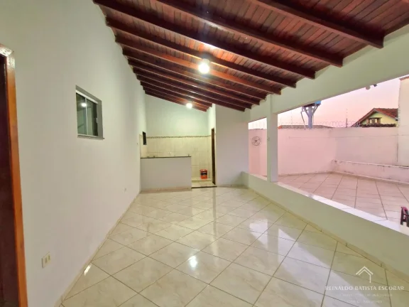 Imagem Casa térrea cômodos amplos com ótima localização na Vila Nasser