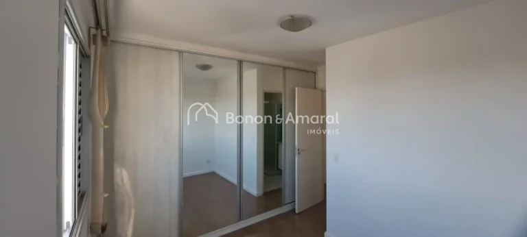 Imagem Lindo apartamento à venda em condomínio com 3 quartos aconchegantes com armários embutidos. Cozin...