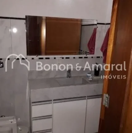 Imagem Casa em condomínio com 180 m² e 3 quartos