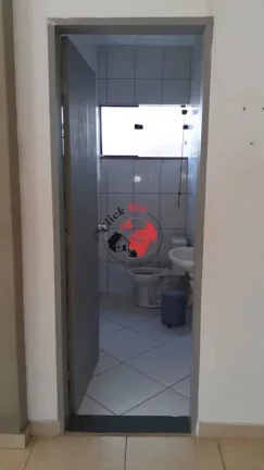 Imagem Amplo Galpão Comercial / Industrial com ​construção em pré-moldado