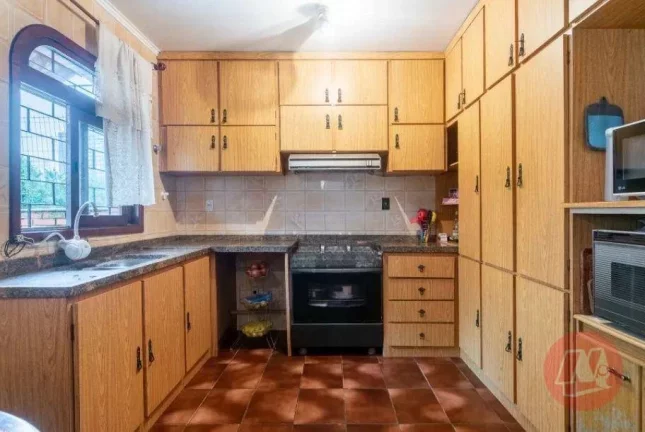 Imagem Casa com 3 dormitórios, 299 m² - venda por R$ 2.385.000,00 ou aluguel por R$ 23.499,00/mês - Boa Vista - Porto Alegre/RS