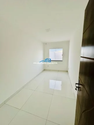 Imagem Casa para Venda em Feira de Santana, Mangabeira, 2 dormitórios, 1 banheiro, 2 vagas