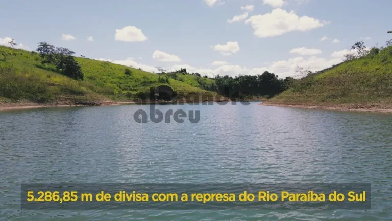 Imagem Fazenda de 130 alqueires à venda em Santa Branca com 30 córregos