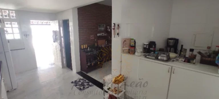 Imagem Casa Duplex em Aracaju á Venda no Bairro Farolândia. Próximo ao Hiper GBarbosa.