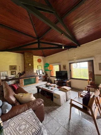 Imagem Casa em Condomínio para Venda em Araçariguama, Aparecidinha, 4 dormitórios, 2 suítes, 2 banheiros
