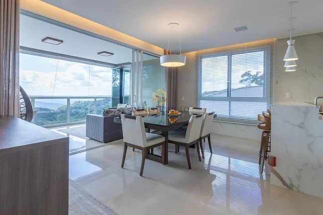 Imagem Casa de condomínio, 3 suítes, 500m² - Serra da Cantareira