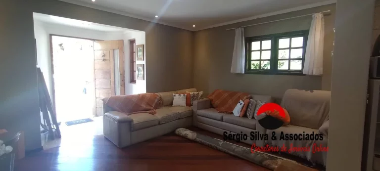 Imagem Casa a Venda na Região da Vila Natal em Campos do Jordão -SP.