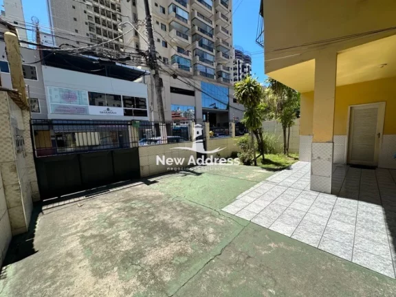 Imagem OPORTUNIDADE de renda: 2 casas e 3 kitnets no mesmo terreno em Itapuã