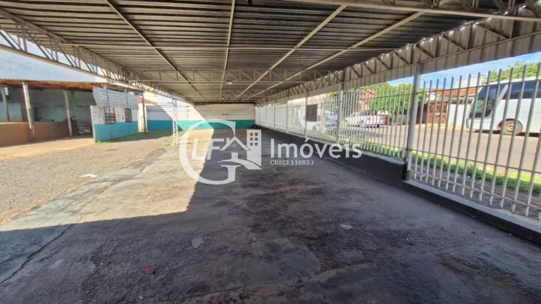 Imagem Excelente Oportunidade! Terreno de Esquina com Potencial Comercial e Residencial