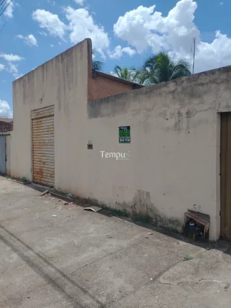 Imagem Casa em rua comercial bairro capuava Goiania -Go
