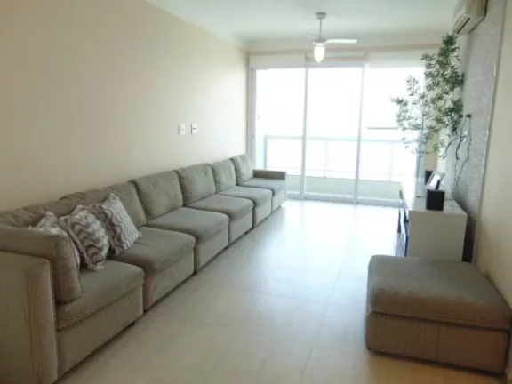 Imagem Frente ao Mar, Lindo e Confortável Apartamento na Praia de Pitangueiras, Vista ao Mar, Lazer no Prédio.