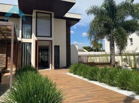 Imagem Sobrado de alto padrão com 4 suítes e piscina à venda  Atibaia