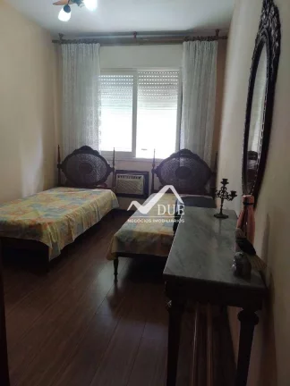 Imagem Apartamento com 3 quartos à venda, 180 m² por R$ 980.000 - Gonzaga - Santos/SP
