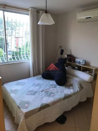 Imagem Apartamento com 2 dormitórios à venda, 65 m² por R$ 358.000,00 - Vital Brasil - Niterói/RJ