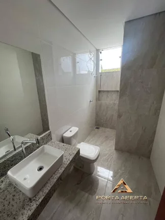 Imagem Casa Duplex - 03 quartos sendo 01 suíte - Bairro Jardim Vitória cód -1469