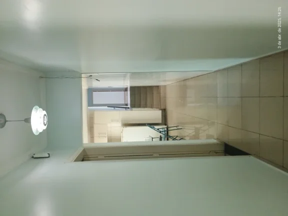 Imagem ???? "Essa casa enorme tá desocupada e pode ser sua! Olha só essa localização..."