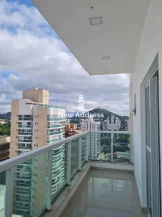 Imagem Apartamento na Praia da Costa com 120m², 3 quartos (1 suíte), 3 vagas, varandas e lazer completo. Andar alto, perto do Shopping Praia da Costa!
