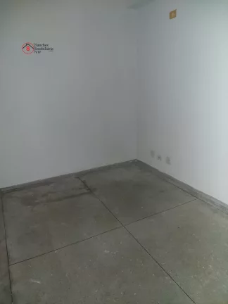 Imagem Salão comercial para alugar. Construido para ser uma igreja, com pulpito e amplo espaço para culto. Possui banheiros, copa, cozinha e escritórios.