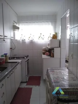 Imagem Lindo apartamento com 2 dormitórios, sendo 1 suite 1 vaga com salão de jogos, churrasqueira, salão de festa com localização privilegiada.