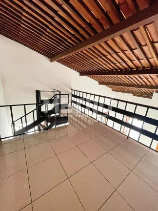 Imagem Aluguel de Ponto Comercial na Orla de Petrolina com 4 quartos, todos suítes