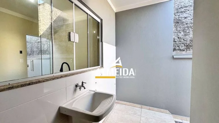 Imagem Casa com 2 dormitórios à venda, 100 m² por R$ 420.000,00 - Jardim Cherveson - Rio Claro/SP