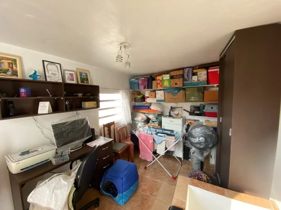 Imagem Casa térrea a venda em Santos, reformada, garagem, ótima