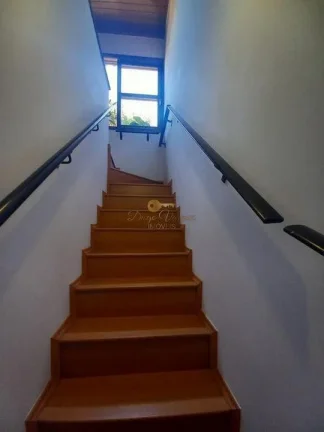 Imagem Casa em Condomínio para Venda em Teresópolis / RJ no bairro Iucas