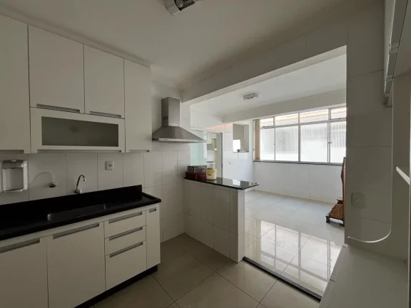 Apartamento à venda em Belo Horizonte-MG, Ouro Preto: 3 quartos, 1 suíte, 1 sala, 2 banheiros, 1 vaga que cabe 2 carros, 93m²!