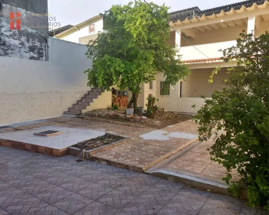 Imagem Casa com 4 quartos à venda, 360 m² por R$ 1.200.000 - Jardim Vinte e Cinco de Agosto - Duque de Caxias/RJ