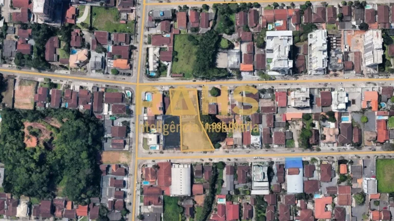 Excelente terreno plano,pronto para construir com viabilidade comercial e residencial,em rua pavimen...