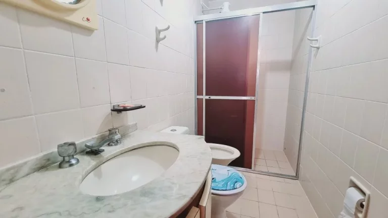 Imagem PITANGUEIRAS - LOCALIZAÇÃO PRIVILEGIADA, UMA QUADRA DA PRAIA, CONDOMÍNIO BAIXO, 02 VAGAS DE GARAGEM NO PRÉDIO.