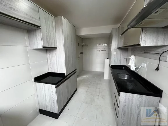 Imagem Apartamento para Venda em São José dos Pinhais, Iná, 3 dormitórios, 1 banheiro, 2 vagas