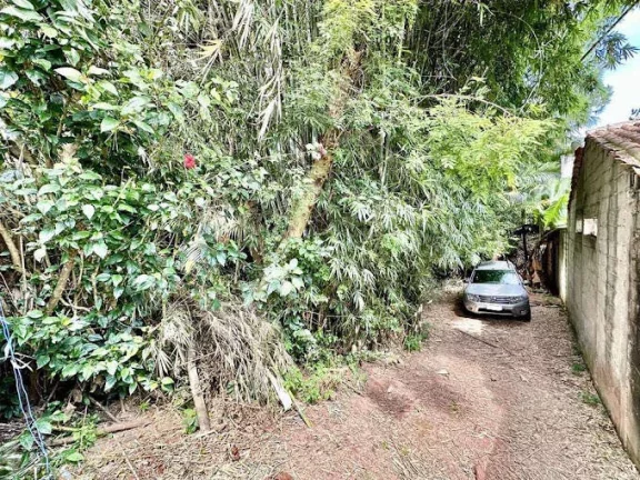 Imagem R Nova Amazonas / Miolo da Granja - LOTE 1.200m² c/ LOFT bem rústico!