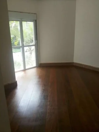 Imagem Casa no Res. Alpha 6 - 488m²