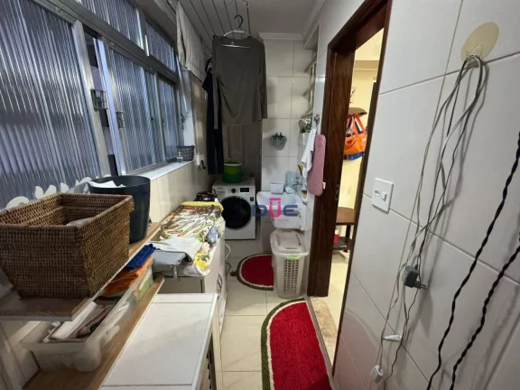 Imagem Apartamento com 3 dormitórios mais dependência completa de empregada à venda, 141 m² por R$ 690.000 - Boqueirão - Santos/SP