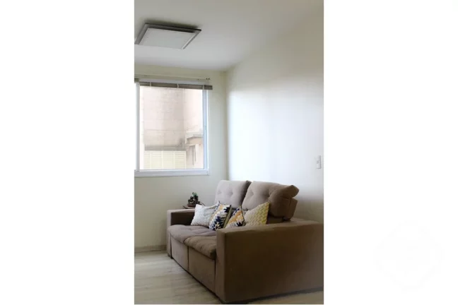 Imagem Apartamento de três dormitórios com lazer completo em Ipanema, preço reduzido

Um imóvel amplo e...