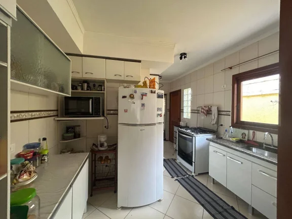 Imagem Casa com 3 dormitórios, 226 m² - venda por R$ 1.000.000,00 ou aluguel por R$ 8.850,00/mês - Santa Adélia - Vargem Grande Paulista/SP