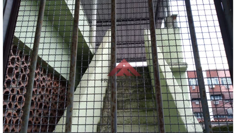 Imagem Casa com 3 dormitórios à venda por R$ 1.100.000,00 - Barro Vermelho - São Gonçalo/RJ