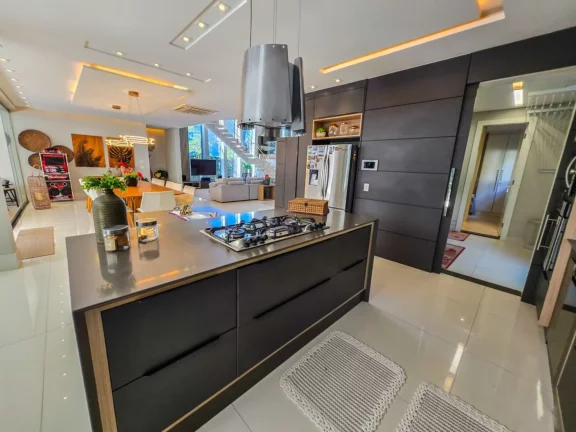 Imagem Imperdível casa à venda na Riviera de São Lourenço Módulo 12: 7 quartos, 7 suítes, 3 salas, 4 vagas, 642m² de área!