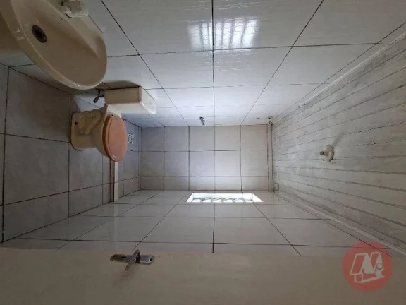 Imagem Casa com 3 dormitórios para alugar, 56 m² por R$ 1.916,00/mês - Medianeira - Porto Alegre/RS
