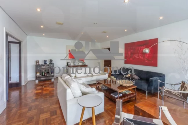 Imagem Apartamento com 278m², localizado na Rua Sabará esquina com Av Higienópolis.