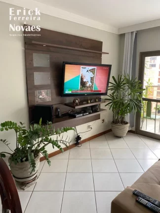 Imagem 3 quartos sendo duas suítes vista lateral para o mar