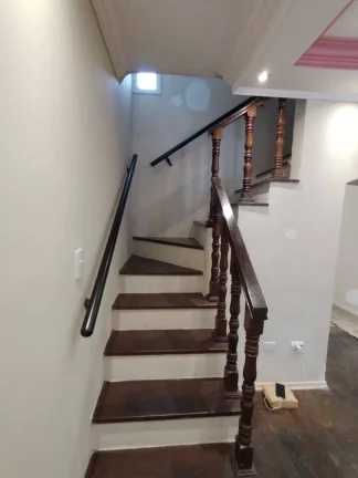 Imagem Sobrado com 3 dormitórios para alugar, 176 m² por R$ 2.600,00 Pq Marajoara