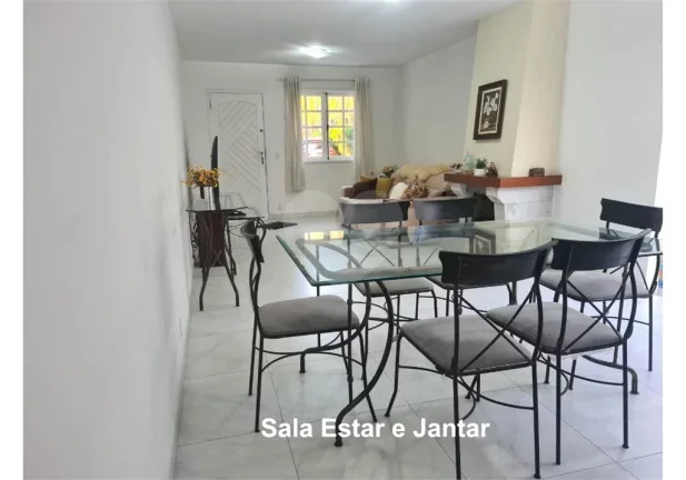 Imagem Casa à venda com 4 quartos, sendo 1 suíte, no condomínio Vila Panamericana, São Paulo - SP