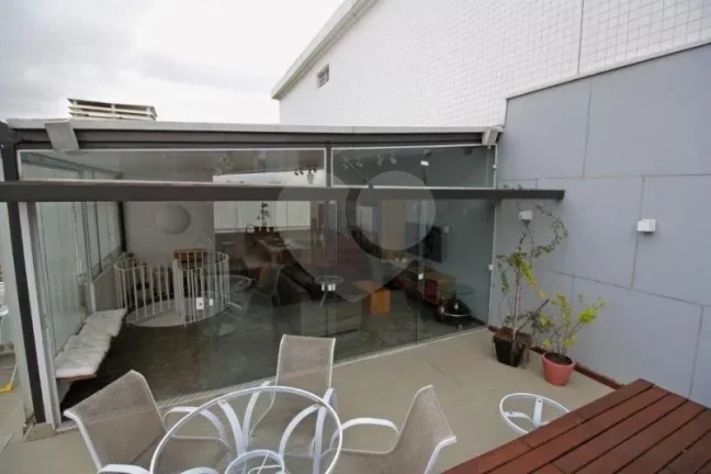 Imagem Cobertura à venda ou para alugar com 3 quartos, sendo 1 suíte, no condomínio Paradiso, São Paulo - SP